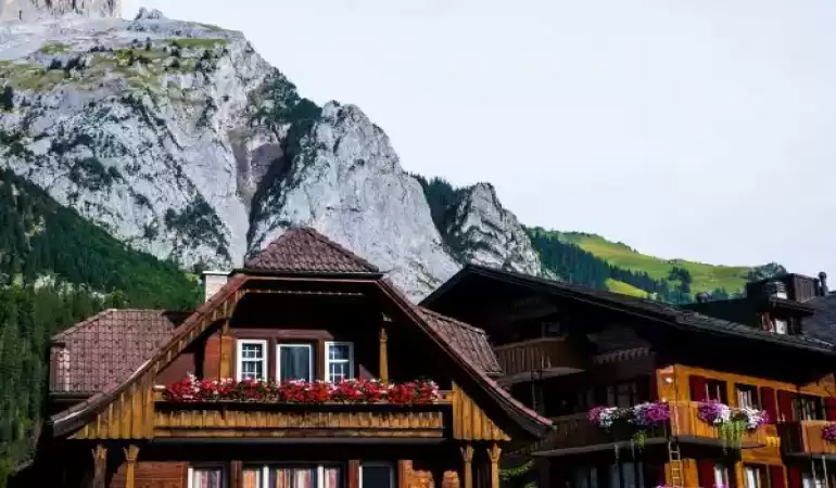 Ai o casă de vacanță? Ce îți trebuie pentru un plus de confort